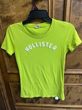 Hollister Neon Lime Short Sleeve Logo Tee